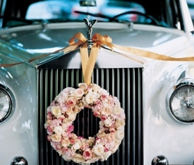 Jak udekorować samochód do ślubu?